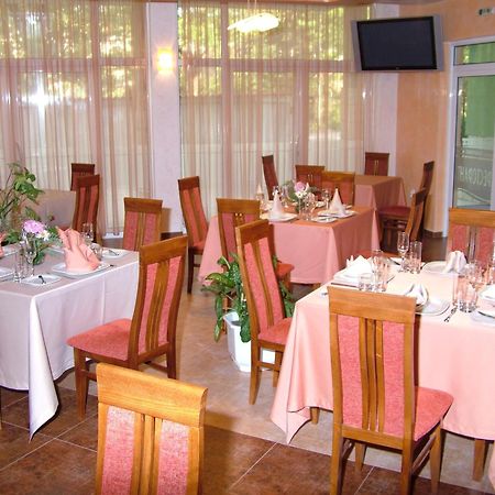 Family Hotel กาโบรโว ภายนอก รูปภาพ