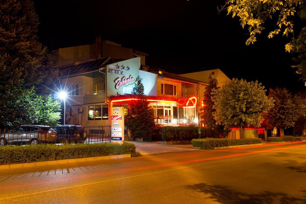 Family Hotel กาโบรโว ภายนอก รูปภาพ